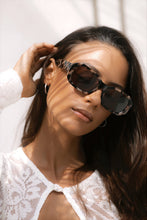 Onyx Rectangular Milky Tortoise | Freyrs