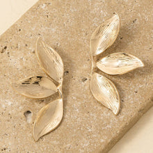 3 Leaf Dangle Earrings | Gold