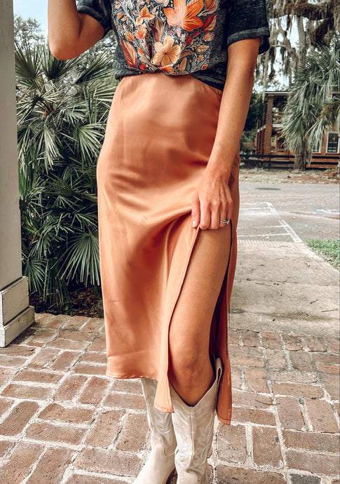 Into Fall Satin Skirt | Rusty Brown