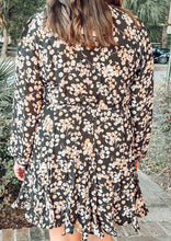 Sleigh Floral Curvy Dress