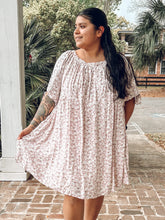 Annie Ditzy Floral Dress | Pink
