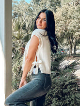 Cable Knit Sweater Vest | Cream