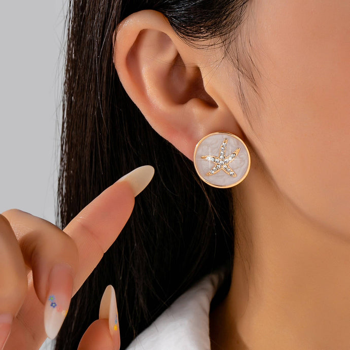 Starfish Medallion Stud Earrings | Gold