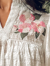 Textured Embriodery Puff Top | Cream