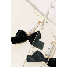 Pearl  and Ribbon Bow Earring | Black