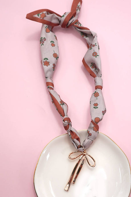 Handmade Scarf Necklace | Bow