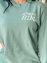Come Let Us Adore Him Tee | Green