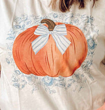 Cottage Pumpkin Tee | Cream