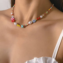 Daisy Pearl Stone Necklace