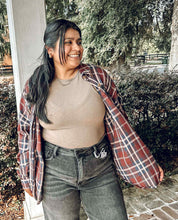 Plaid Button Curvy Down | Burgundy