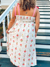 Scalloped Tile Maxi Dress Curvy | Pink