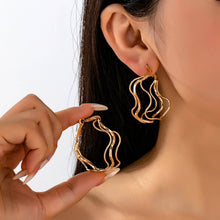 Textured Wavy Gold Hoop Earrings | Gold