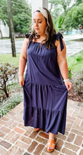picture 3 woman in Summer Stroll Curvy Maxi | Navy
