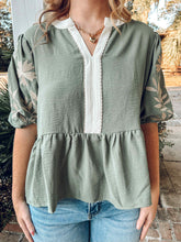 Giving Embroidered Top | Green