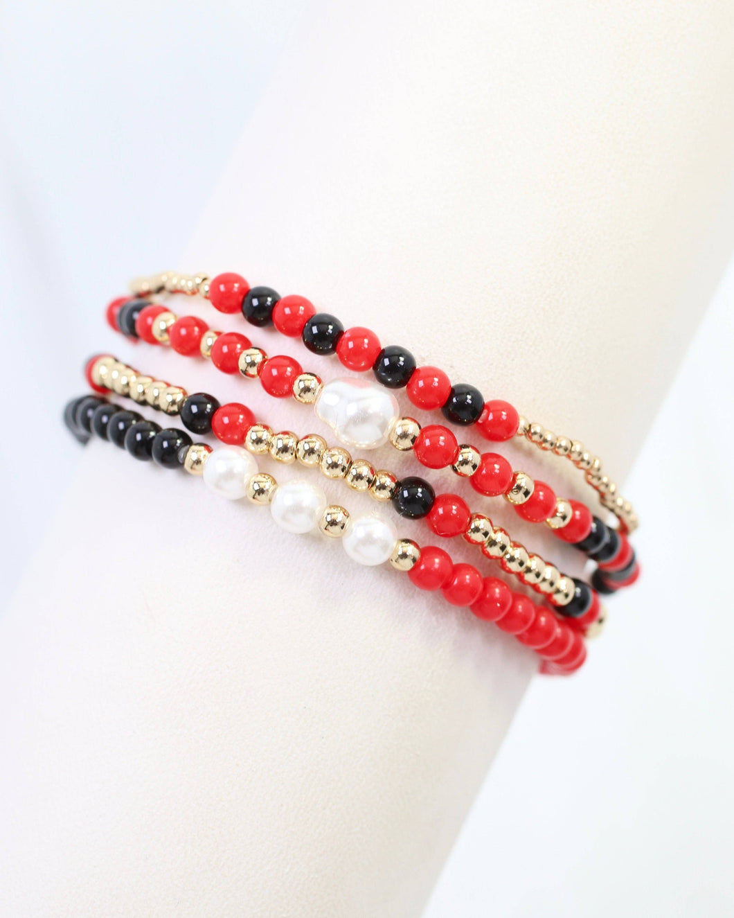 Josie Beaded Bracelet Set Red Black: Default