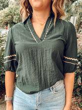 Contrast Wavy Trim Top | Deep Forest