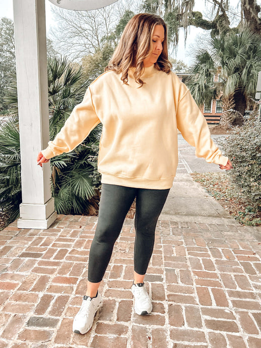 Mock Reversed Neck Sweatshirt | Pale Yellow