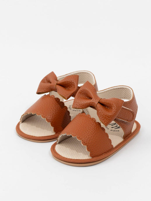 Scalloped Bows Baby Sandals | brown