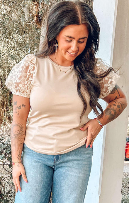 Spring Puff Sleeve Daisy Top | Taupe