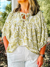 Peony Wave Top | Lime