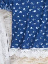 Lace Bloom Floral Collar Dress