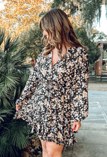 Sleigh Floral Curvy Dress