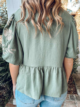 Giving Embroidered Top | Green