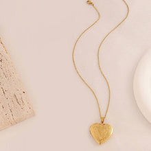 Heart Locket Necklace | Gold