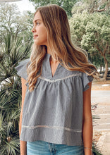 Gingham Flutter Top | Black