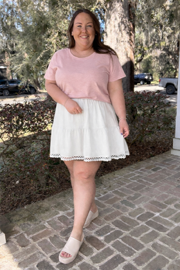 Frill Curvy Shorts | White