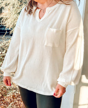 Ribbed Curvy Top | White