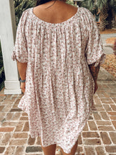 Annie Ditzy Floral Dress | Pink