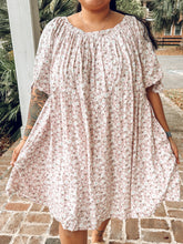Annie Ditzy Floral Dress | Pink