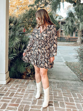 Sleigh Floral Curvy Dress