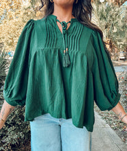 Pin Tuck Flowy Top | Green