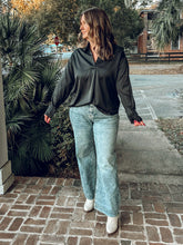 Shine Satin Top | Black