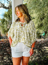 Peony Wave Top | Lime