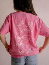 He Holds It All Together Tee | Pink