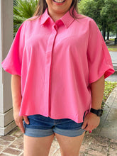 Relaxed Hidden Button Top | Pink