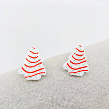 Christmas Tree Cake Stud