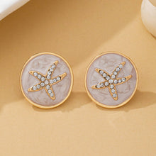 Starfish Medallion Stud Earrings | Gold