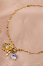 Flower Necklace | Gold