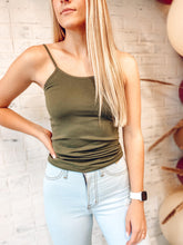 Solid Layering Tanks [4 Colors]