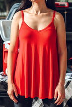 Picture 2 front of Basic Fan Tank | Red